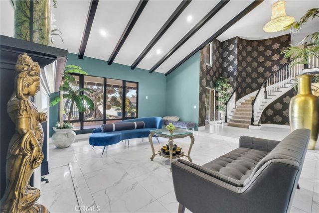 1417 W James Way, Anaheim, CA 92801