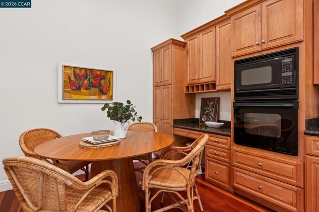 1920 Aspenridge Ct, Walnut Creek, CA 94597