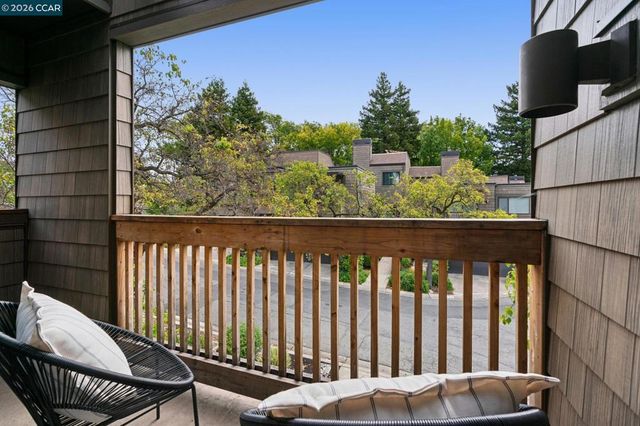 1920 Aspenridge Ct, Walnut Creek, CA 94597