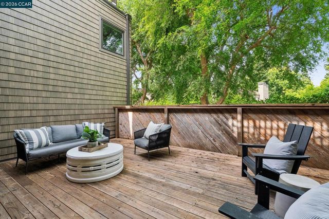 1920 Aspenridge Ct, Walnut Creek, CA 94597