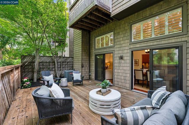 1920 Aspenridge Ct, Walnut Creek, CA 94597