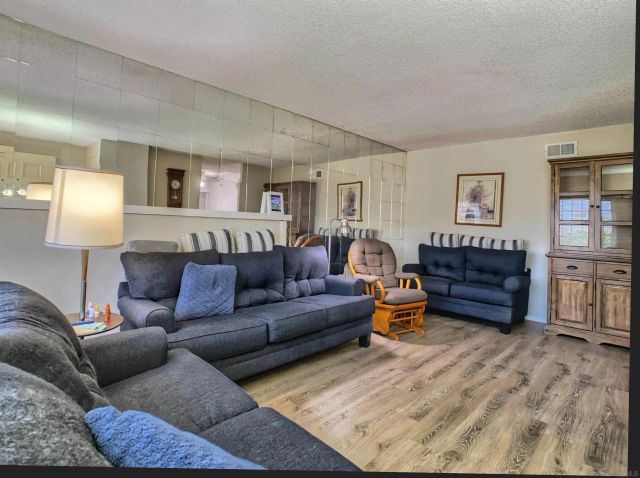 10414 TIMBERLANE WAY, Santee, CA 92071