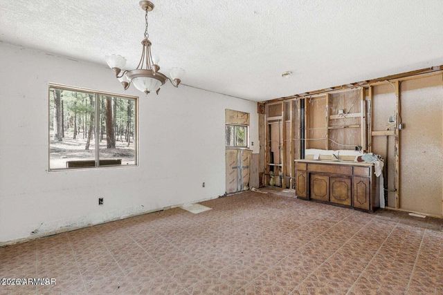 6 S COUNTY ROAD N2148 Road, Alpine, AZ 85920