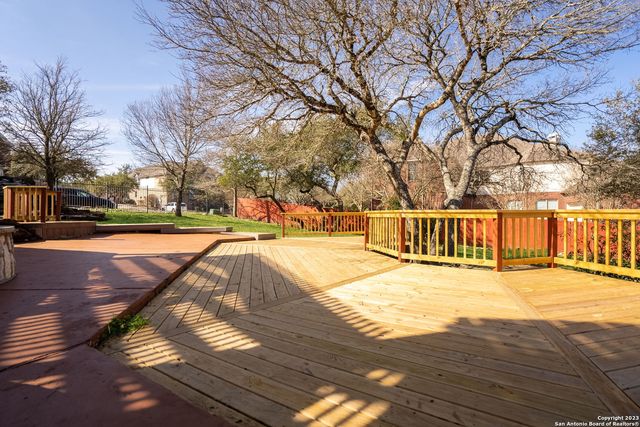 27611 Autumn Ter, Boerne, TX 78006