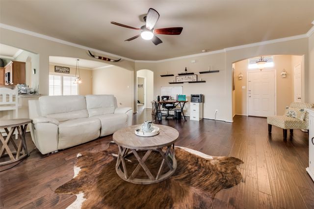 3806 Laurel Crossing Drive, Rockwall, TX 75032