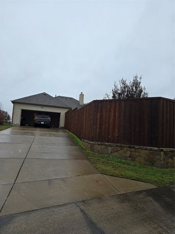 3806 Laurel Crossing Drive, Rockwall, TX 75032