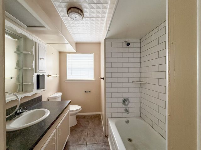 713 Glen Rhea Drive, Lake Dallas, TX 75065