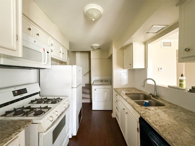 713 Glen Rhea Drive, Lake Dallas, TX 75065