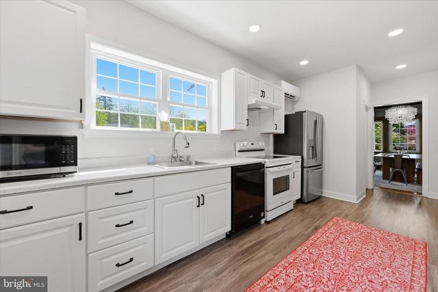 35 S 13TH AVE, Coatesville, PA 19320