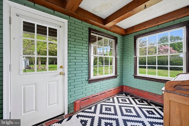 35 S 13TH AVE, Coatesville, PA 19320