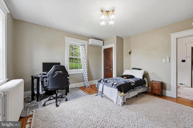 35 S 13TH AVE, Coatesville, PA 19320