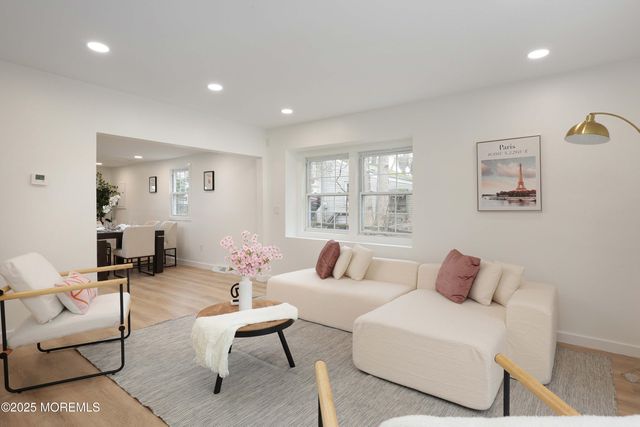 658 Summit Avenue, Brick, NJ 08724