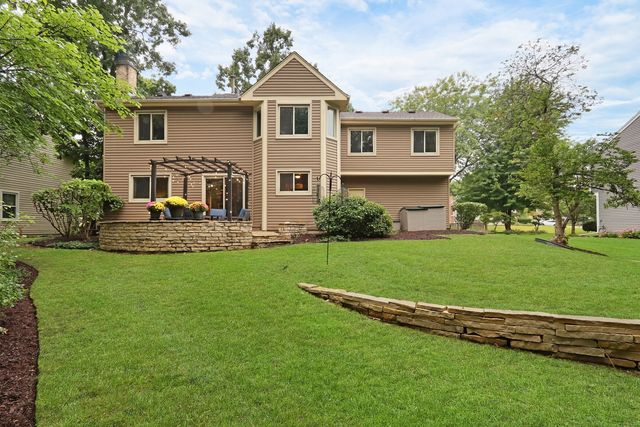6719 Foxworth Lane, Gurnee, IL 60031