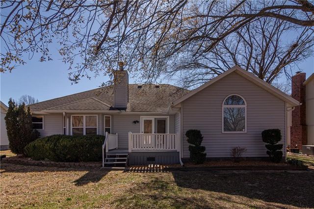 623 Windsor Circle, Pittsburg, KS 66762