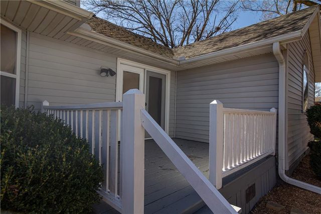 623 Windsor Circle, Pittsburg, KS 66762