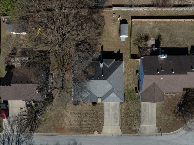 623 Windsor Circle, Pittsburg, KS 66762
