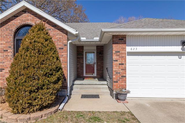 623 Windsor Circle, Pittsburg, KS 66762