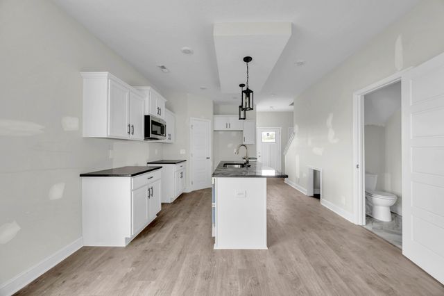 195 Leitrim Dr, Clarksville, TN 37042