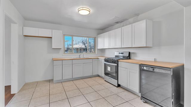 8100 Hannett Avenue NE, Albuquerque, NM 87110