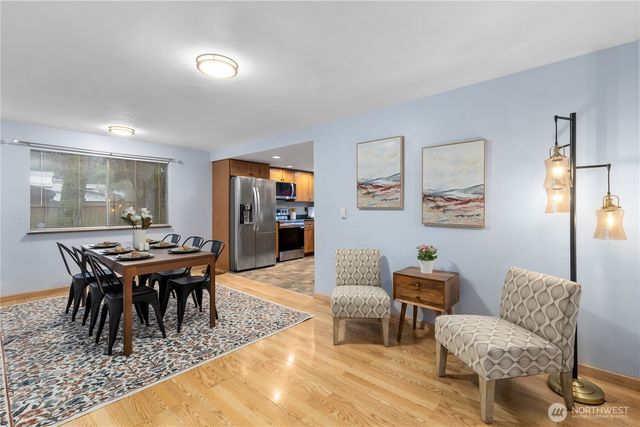 5607 173rd Place SW, Lynnwood, WA 98037