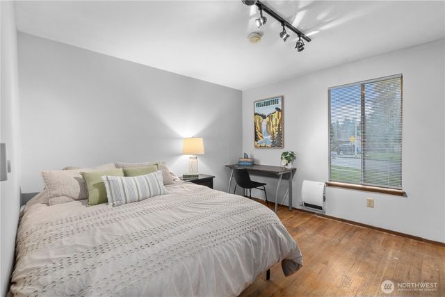 5607 173rd Place SW, Lynnwood, WA 98037