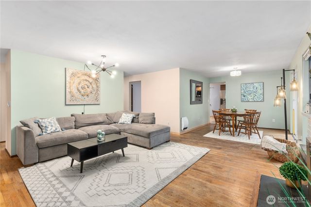 5607 173rd Place SW, Lynnwood, WA 98037