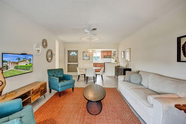 2592 Dudley Dr E A, West Palm Beach, FL 33415
