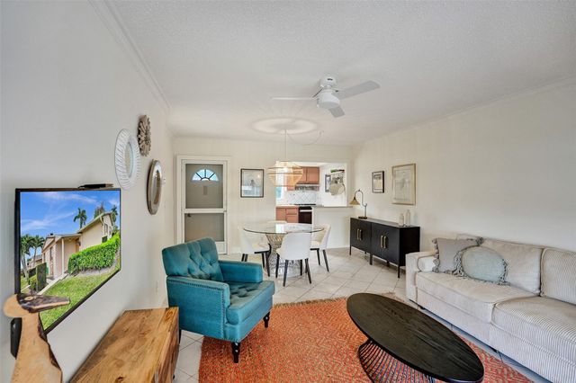 2592 Dudley Dr E A, West Palm Beach, FL 33415