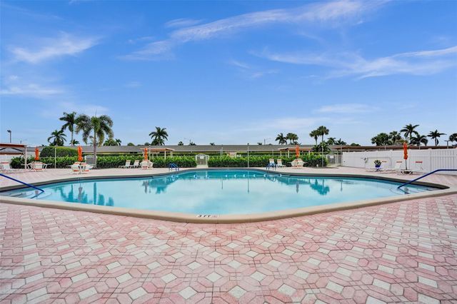 2592 Dudley Dr E A, West Palm Beach, FL 33415