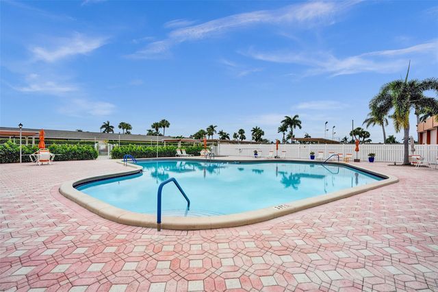 2592 Dudley Dr E A, West Palm Beach, FL 33415