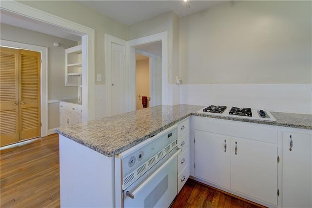 1033 W 71 Terrace, Kansas City, MO 64114