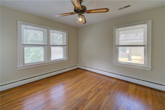 1033 W 71 Terrace, Kansas City, MO 64114