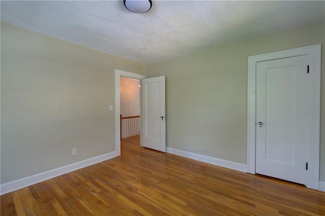 1033 W 71 Terrace, Kansas City, MO 64114