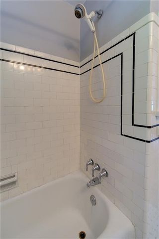 1033 W 71 Terrace, Kansas City, MO 64114