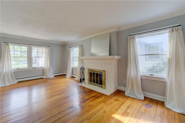 1033 W 71 Terrace, Kansas City, MO 64114
