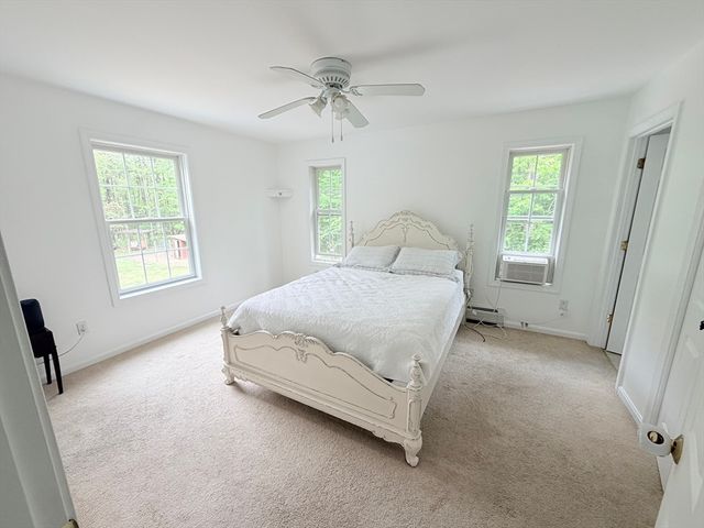 276 New Sherborn Rd, Athol, MA 01331