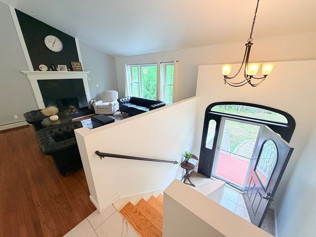 276 New Sherborn Rd, Athol, MA 01331