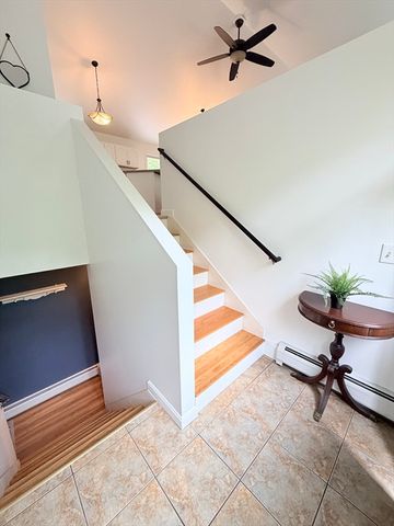 276 New Sherborn Rd, Athol, MA 01331