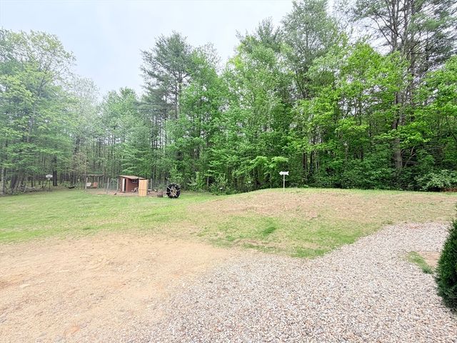 276 New Sherborn Rd, Athol, MA 01331