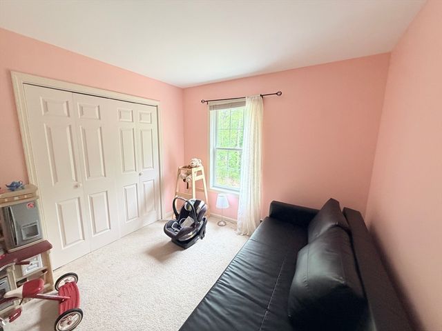 276 New Sherborn Rd, Athol, MA 01331