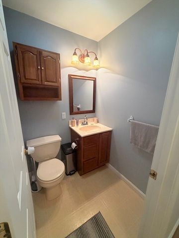 276 New Sherborn Rd, Athol, MA 01331