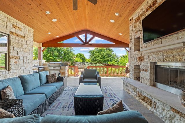 224 Oxbow CV, Georgetown, TX 78628