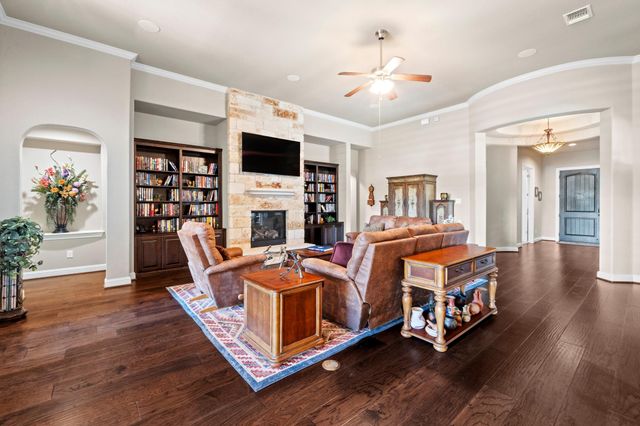 224 Oxbow CV, Georgetown, TX 78628