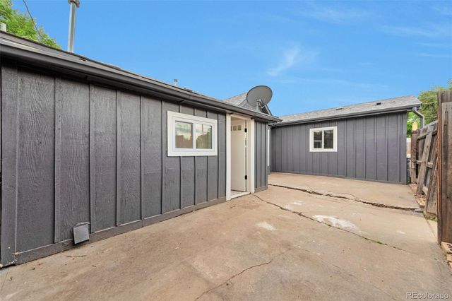 4595 S Fox Street, Englewood, CO 80110
