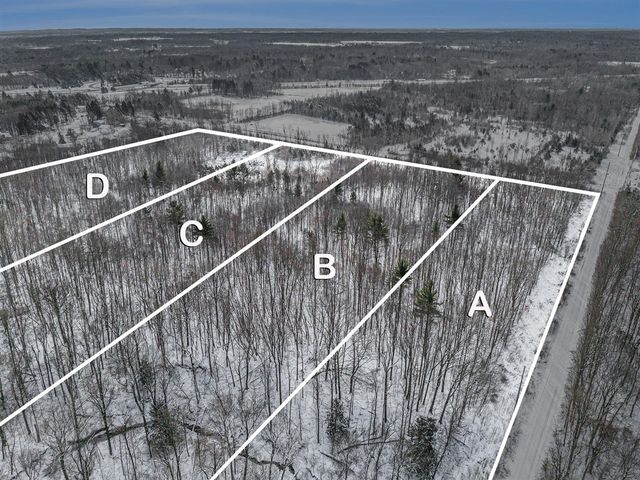 14th Avenue, South Haven, MI 49090