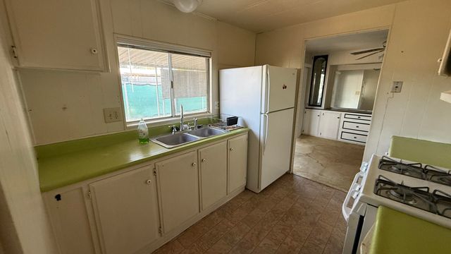 415 N Akers Street 104, Visalia, CA 93291