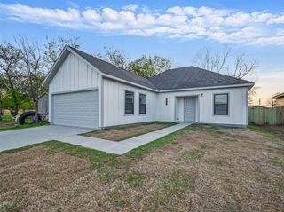 406 Broadway, Whitesboro, TX 76273