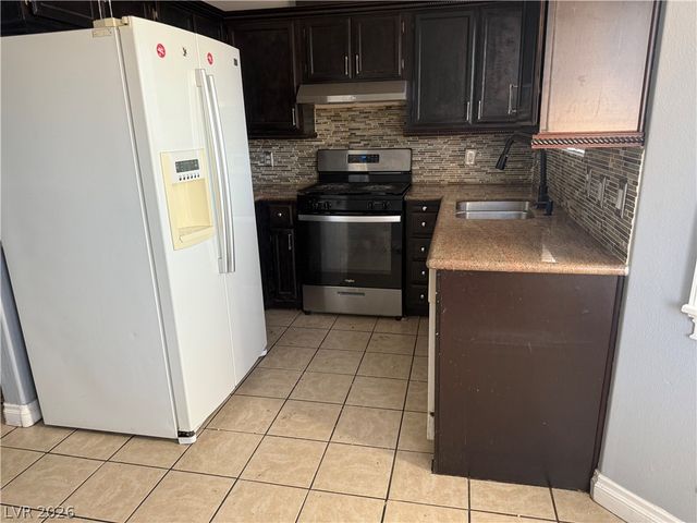 8240 Hercules Drive, Las Vegas, NV 89128