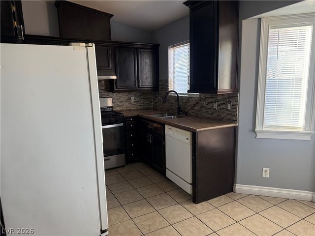 8240 Hercules Drive, Las Vegas, NV 89128