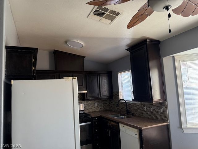 8240 Hercules Drive, Las Vegas, NV 89128